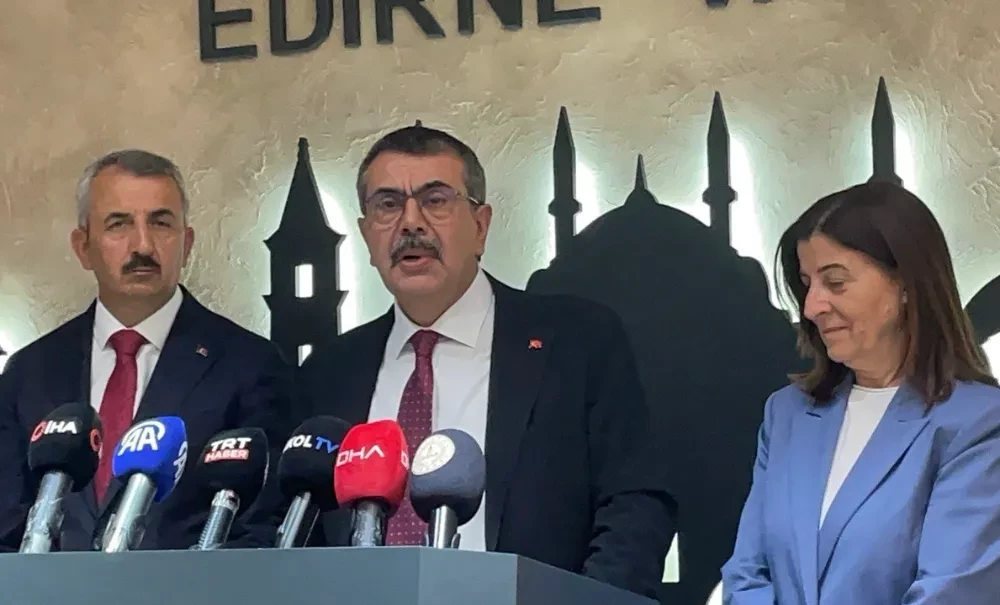 Bakan Yusuf Tekin